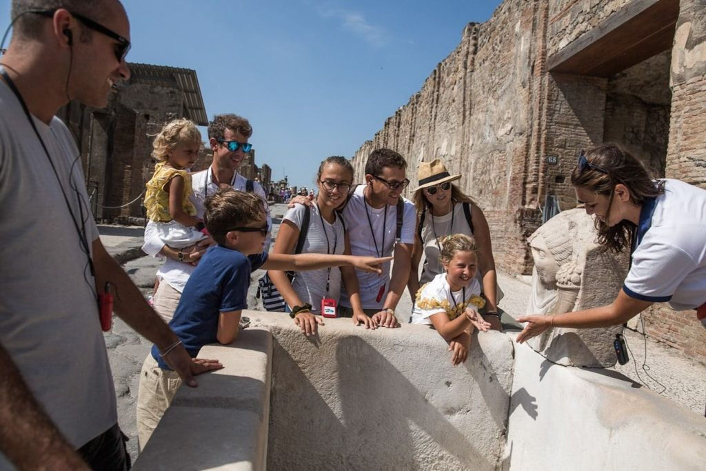 Pompeya: Entrada sin colas y visita guiada + ida y vuelta desde Sorrento