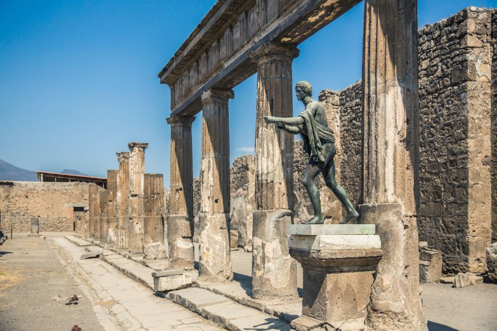 Pompéia: Entrada sem fila e visita guiada + ida e volta de Sorrento