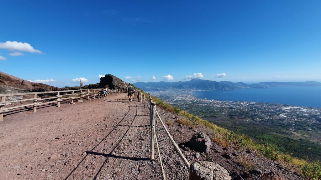 Monte Vesúvio: Pular a Linha com Visita Guiada e Transporte de Pompéia