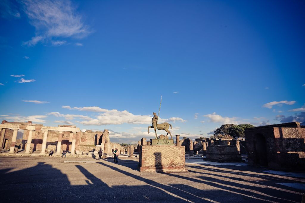 Pompéia: Entrada sem fila e visita guiada + almoço + excursão de um dia saindo de Roma