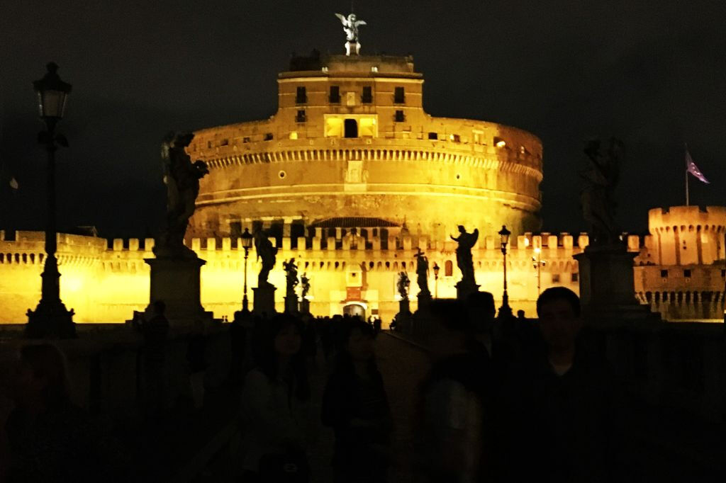 Rome : Visite nocturne à pied des fantômes et des mystères