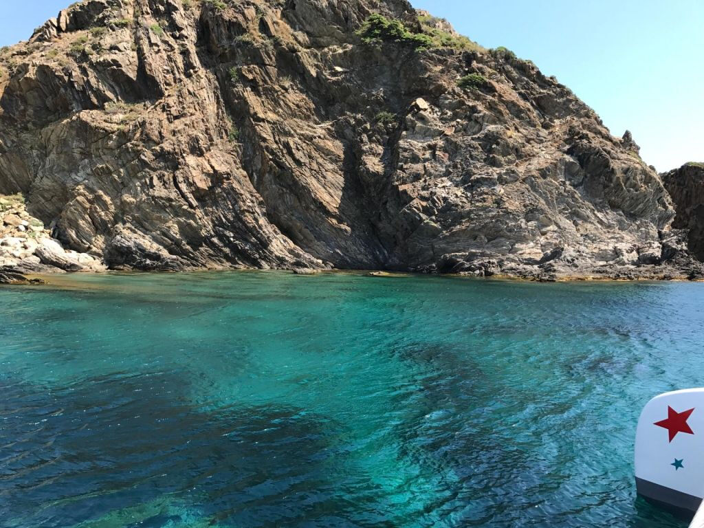 Magic Catamarans - Excursiones en catamarán por Roses (Costa Brava)