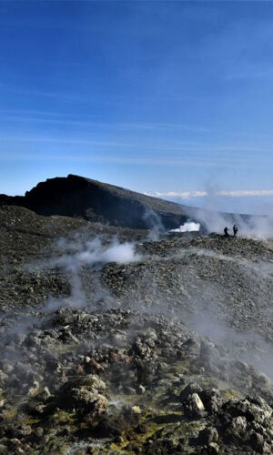 L'Etna: Trekking ai Crateri Sommitali dal Versante Nord