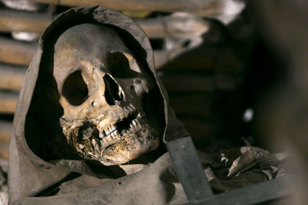 Visita a las Criptas y Catacumbas Romanas con Audioguía