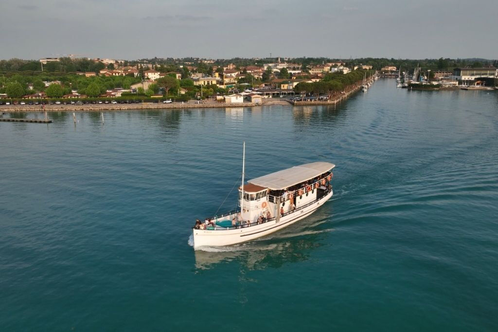Lago di Garda: tour storico in barca da Peschiera del Garda