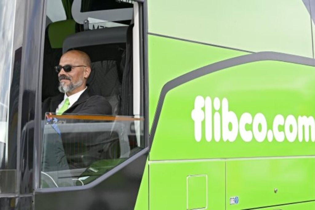 Turin: Bus Transfer To/From Airport