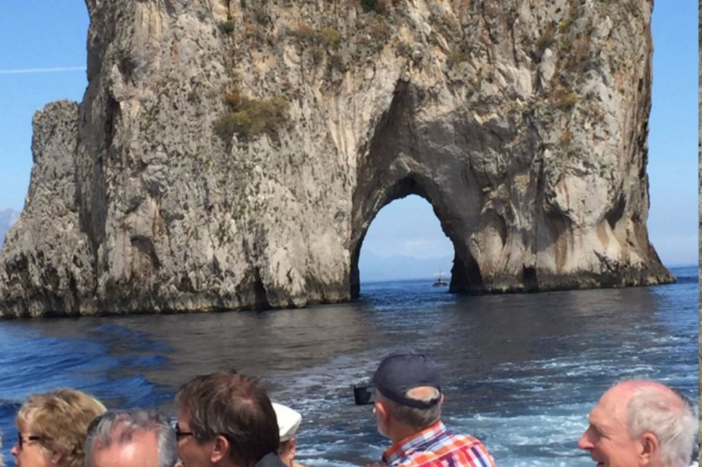 Ilha de Capri e Gruta Azul: excursão guiada para pequenos grupos + ida e volta de Nápoles