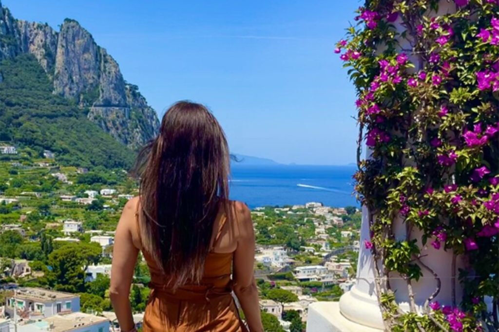 Ilha de Capri e Gruta Azul: excursão guiada para pequenos grupos + ida e volta de Nápoles