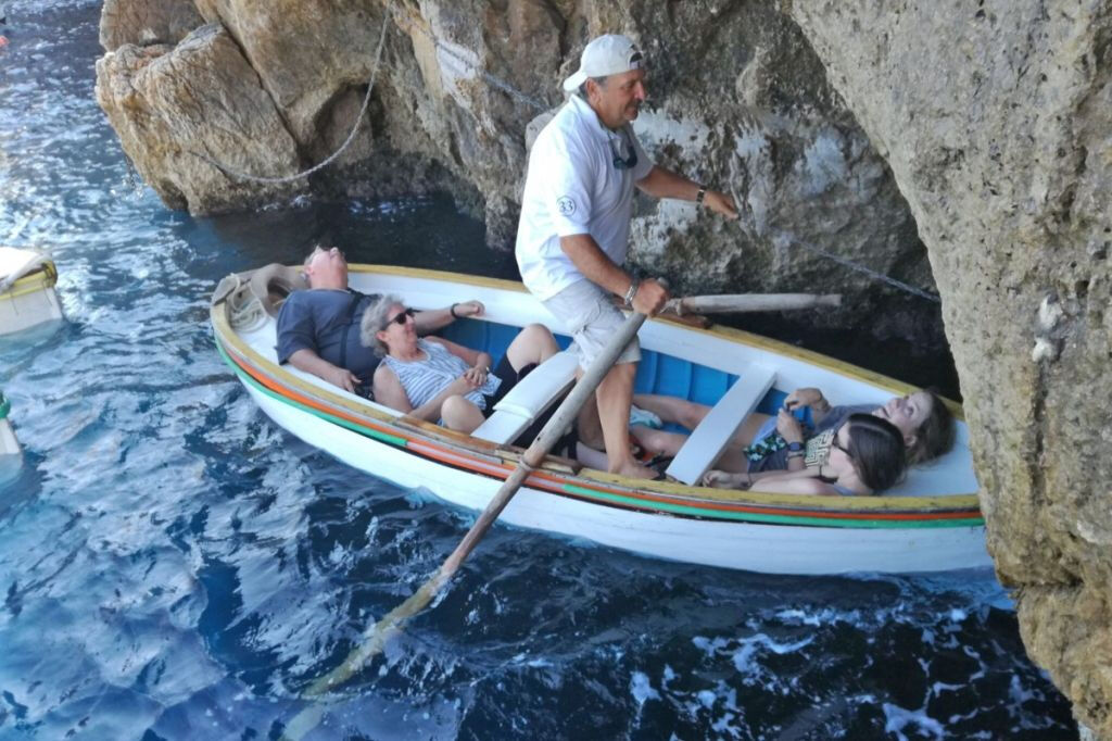 Ilha de Capri e Gruta Azul: excursão guiada para pequenos grupos + ida e volta de Nápoles
