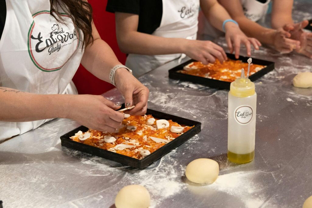 Rome: Tiramisu and Pizza Cooking Class