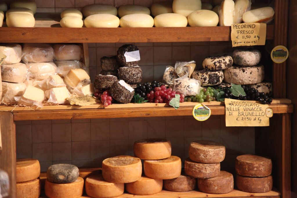 Tuscan Countryside: Day Trip from Rome with Lunch