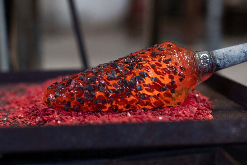 Murano e Burano: Passeio de barco guiado de Murano com fábrica de sopro de vidro