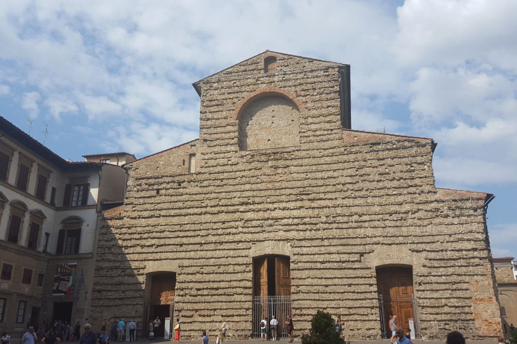 Turnê da Milha de Florence Medici: Palácios, História e Segredos