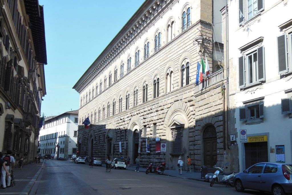 Turnê da Milha de Florence Medici: Palácios, História e Segredos