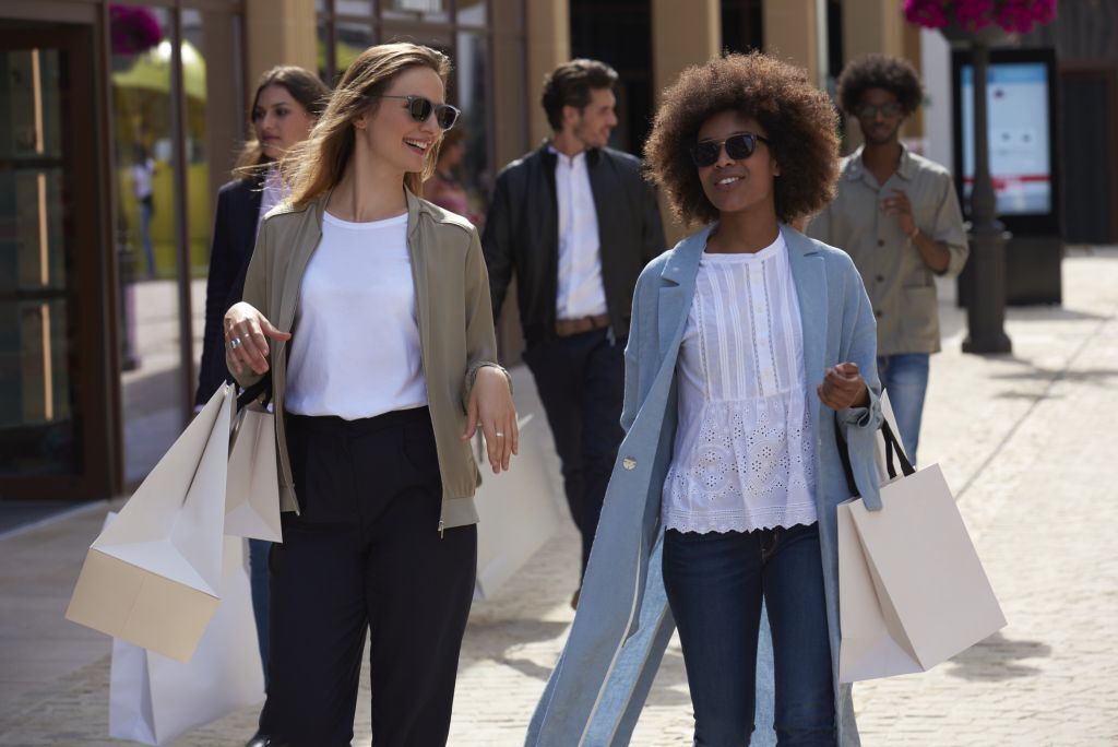 La Reggia Designer Outlet: transporte de ida e volta a partir de Nápoles
