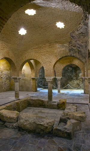 Visitas Guiadas en Jaén: Baños Árabes y Palacio de Villardompardo