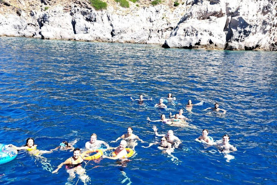 Ischia: Passeio diário de barco com almoço