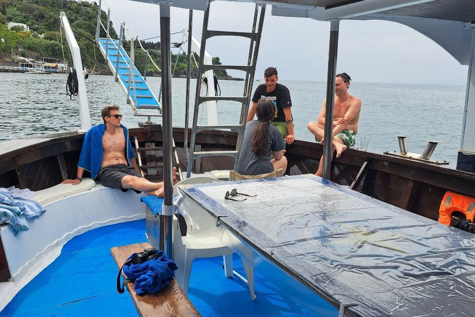 Ischia: Passeio diário de barco com almoço