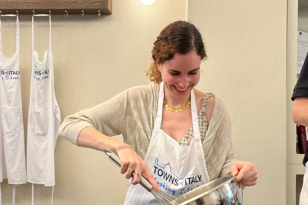 Florença: Tour gastronômico a pé + aula de culinária com vinho