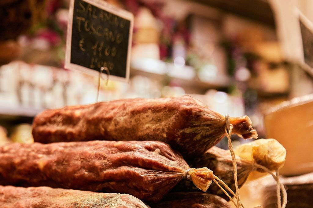 Florença: Tour gastronômico a pé + aula de culinária com vinho