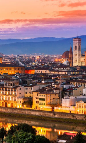 Tour notturno in E-Bike da Piazzale Michelangelo: Piccolo Gruppo