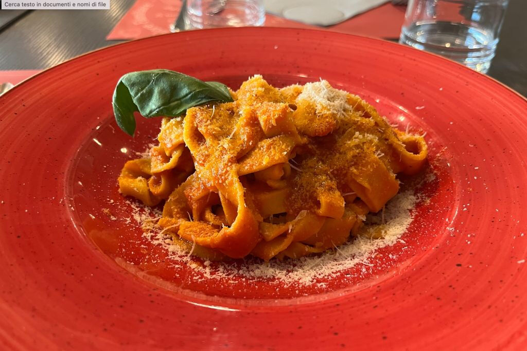 Clase de elaboración de pasta, raviolis y tiramisú en Roma