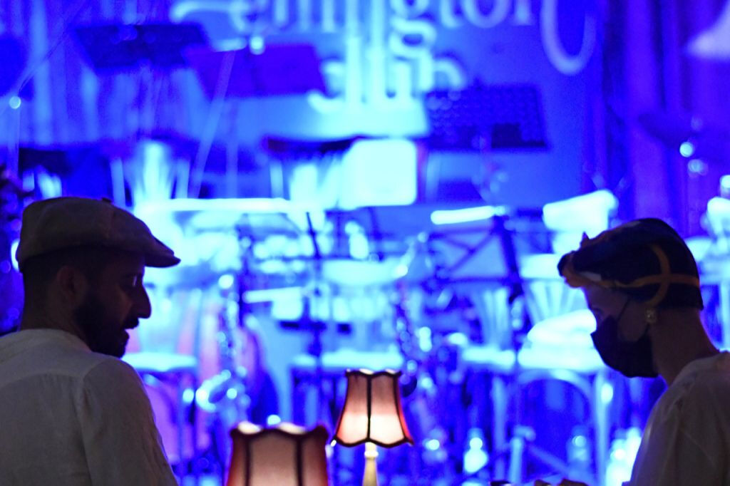 Clube Ellington: A Experiência Roman Jazz & Burlesca
