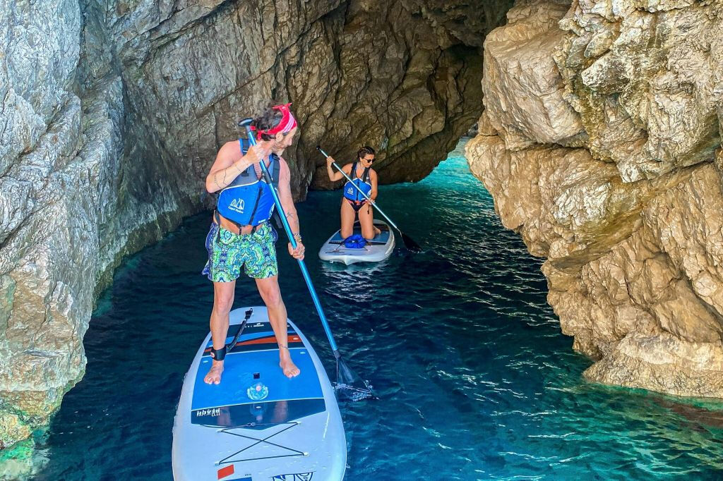 Stand Up Paddle Excursion in Capri: Caves and Beaches