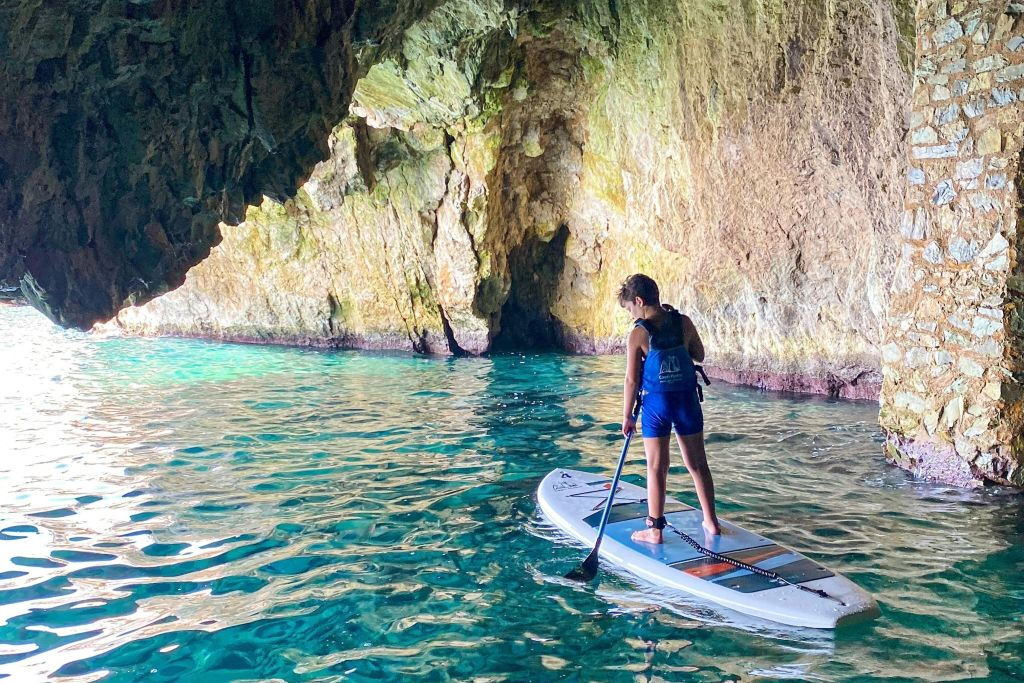 Stand Up Paddle Excursion in Capri: Caves and Beaches