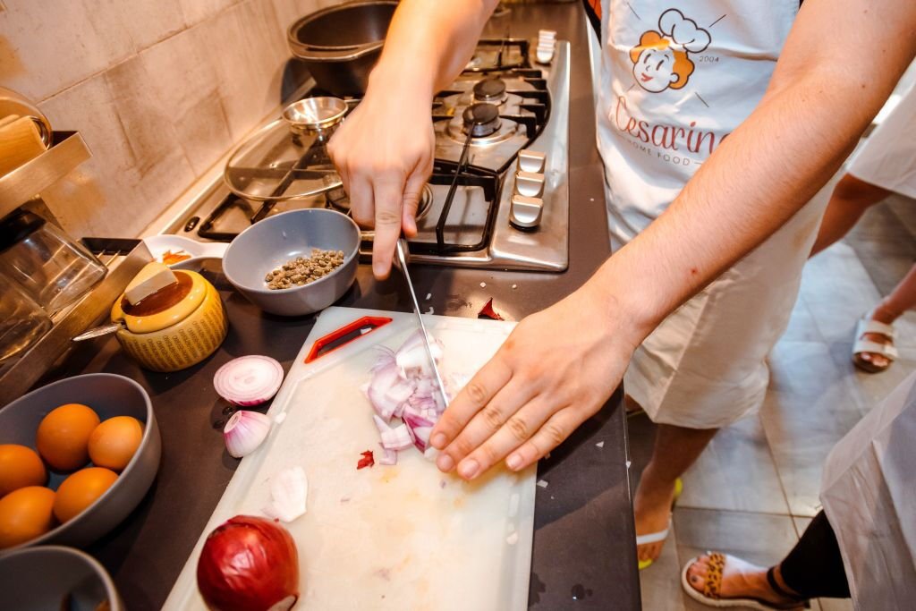 Tour pelo mercado e aula de culinária na casa de um morador local em Naples