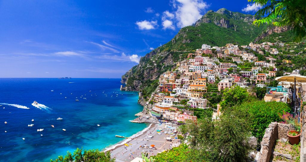 Amalfi & Positano: tour de barco a partir de Sorrento