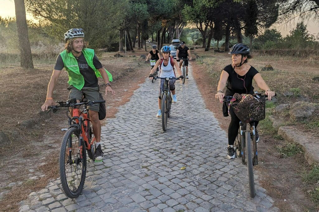 Appian Way: E-Bike Tour from Appian to Castel Gandolfo Lake