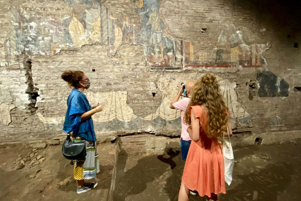 Rome Trastevere: Underground Walking Tour