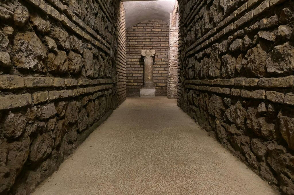 Rome Trastevere: Underground Walking Tour