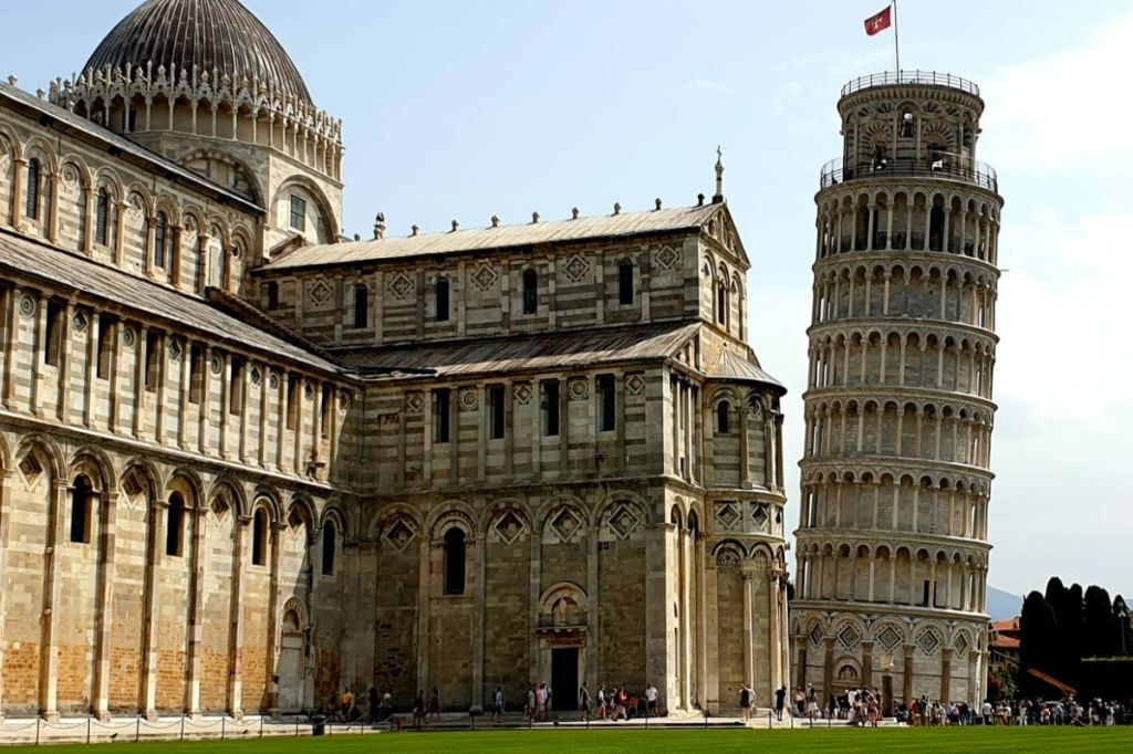 Pisa & Lucca: Tour Minivan de dia inteiro de Florença