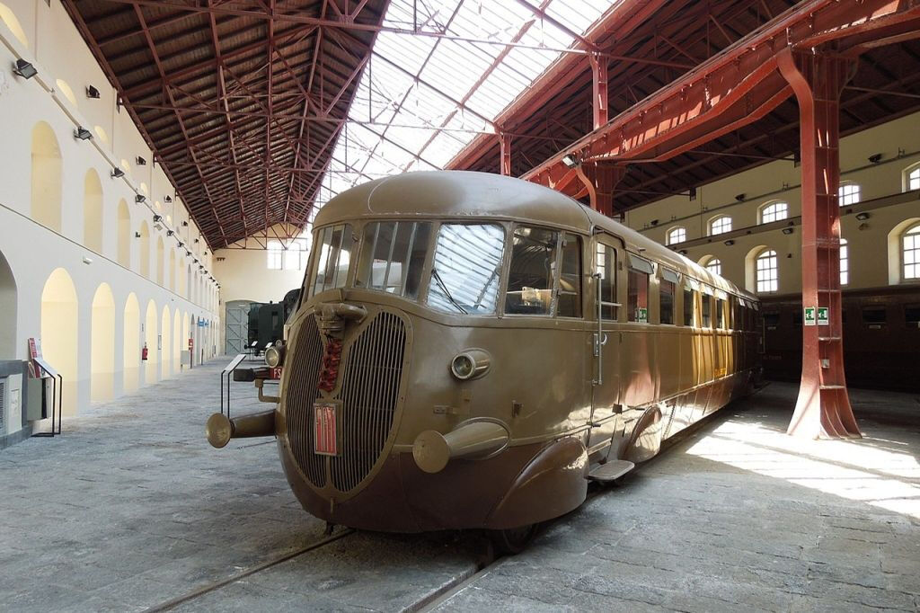 Musée ferroviaire de Pietrarsa : Transport depuis Naples + billet d'entrée + visite guidée