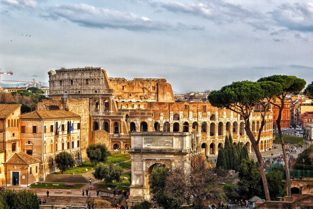 Rome: 3-Hour Hi Bike Rental + Circo Maximo Virtual Experience