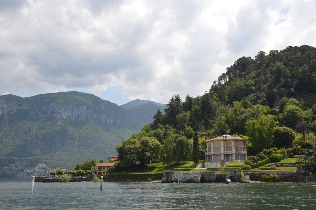 Lago di Como, Lugano e Bellagio: gita di un giorno da Milano + crociera in barca privata