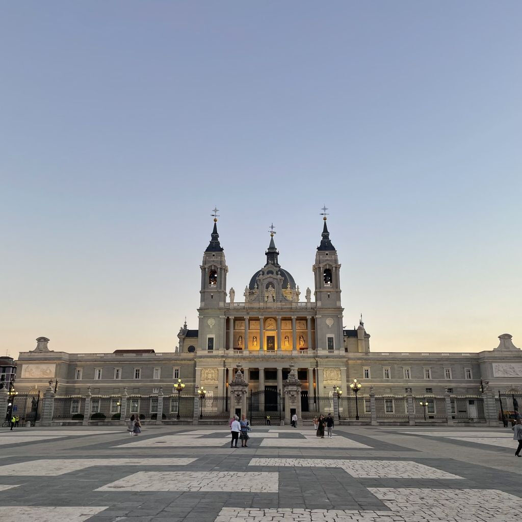 Guided Tours Madrid by Night 