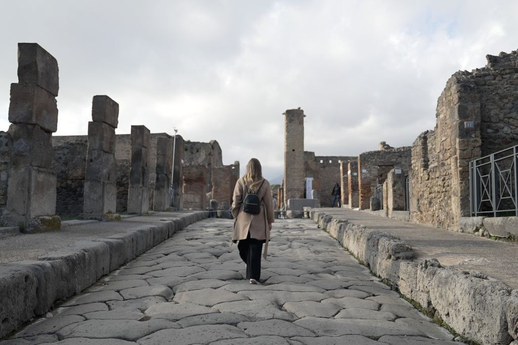 Pompei: Tour guidato + viaggio di andata e ritorno in treno da Napoli