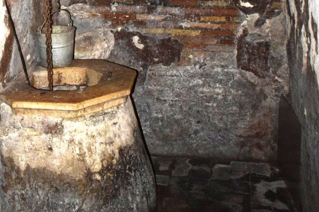 Basilica of Santa Maria in Via Lata & Underground: Ticket + Optional Audio Guide