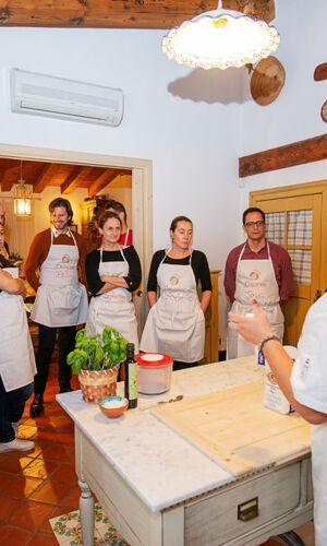 Riomaggiore: corso di pasta e tiramisù