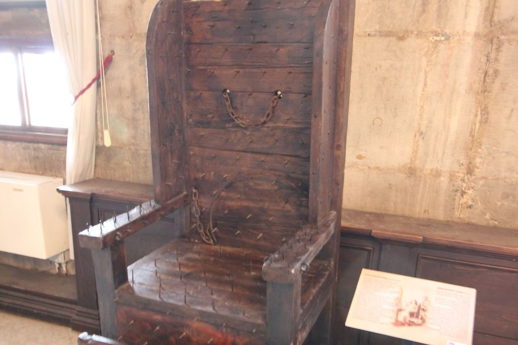 Veneza na Idade Média: Documentos e Instrumentos de Tortura