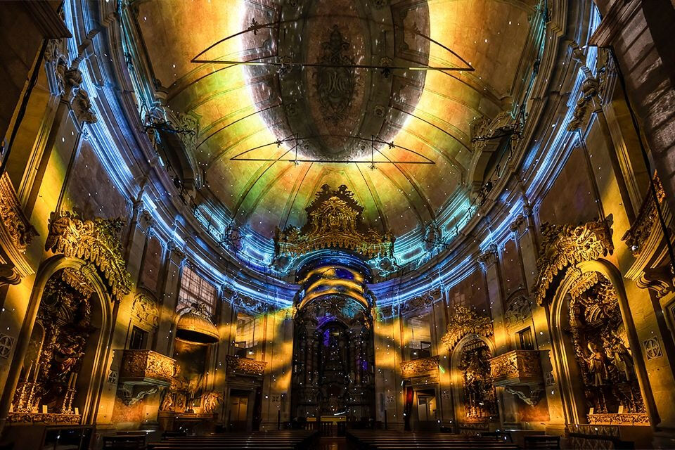 Espectáculo de Luz Spiritus en la iglesia de los Clérigos