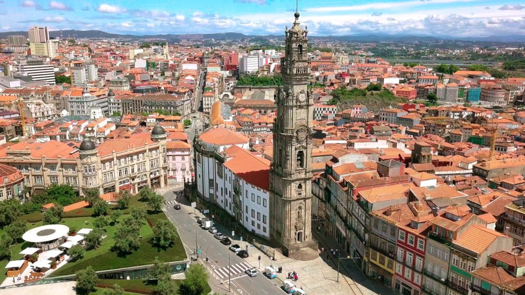 Espectáculo de Luz Spiritus en la iglesia de los Clérigos