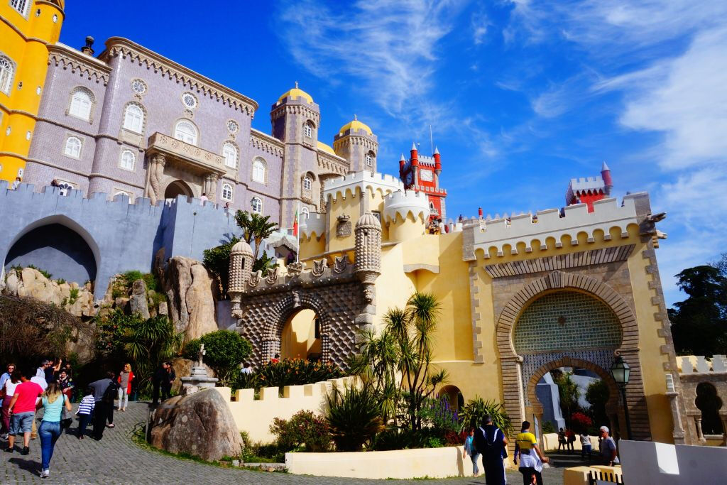 Park and National Palace of Pena: Priority Entrance