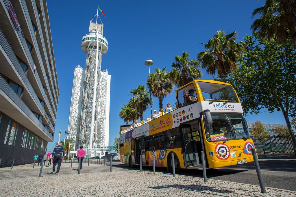 Yellow Bus Lisbona: 48 ore di autobus Hop-on Hop-off + crociera sul fiume