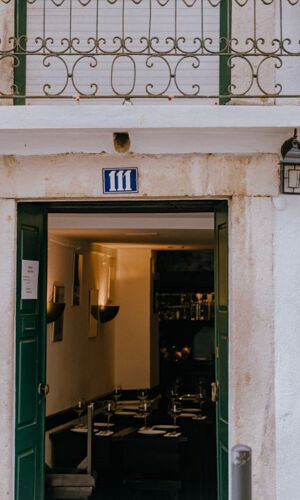 Canto do Poeta: Fado Tradicional y Cena