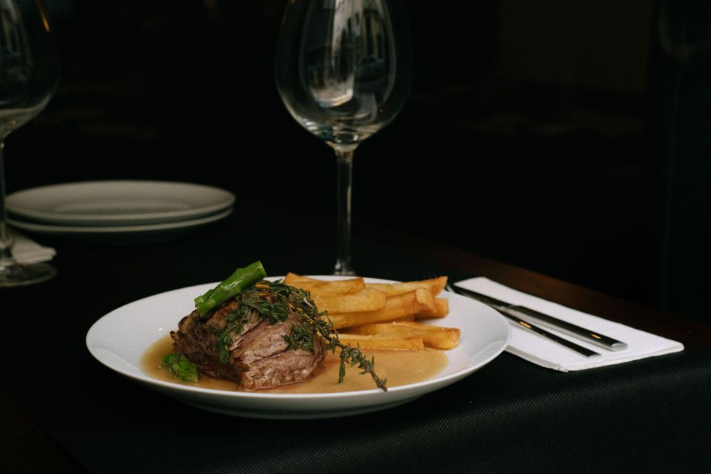 Canto do Poeta: Fado tradizionale e cena