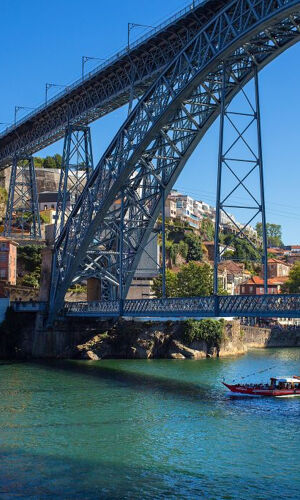 Yellow Bus Porto : Visite Hop-on Hop-off, Croisière fluviale & Visite d'une cave